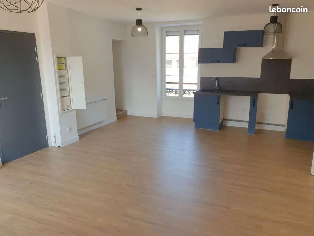 Appartement 3 pièces 76 m² · à Mont-Saint-Aignan · 76 m² · 650 €