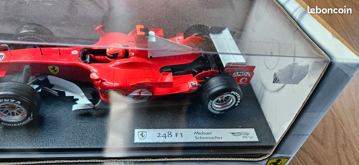 MAQUETTE FERRARI 248 F1 M.SCHUMACHER HOTWHEELS