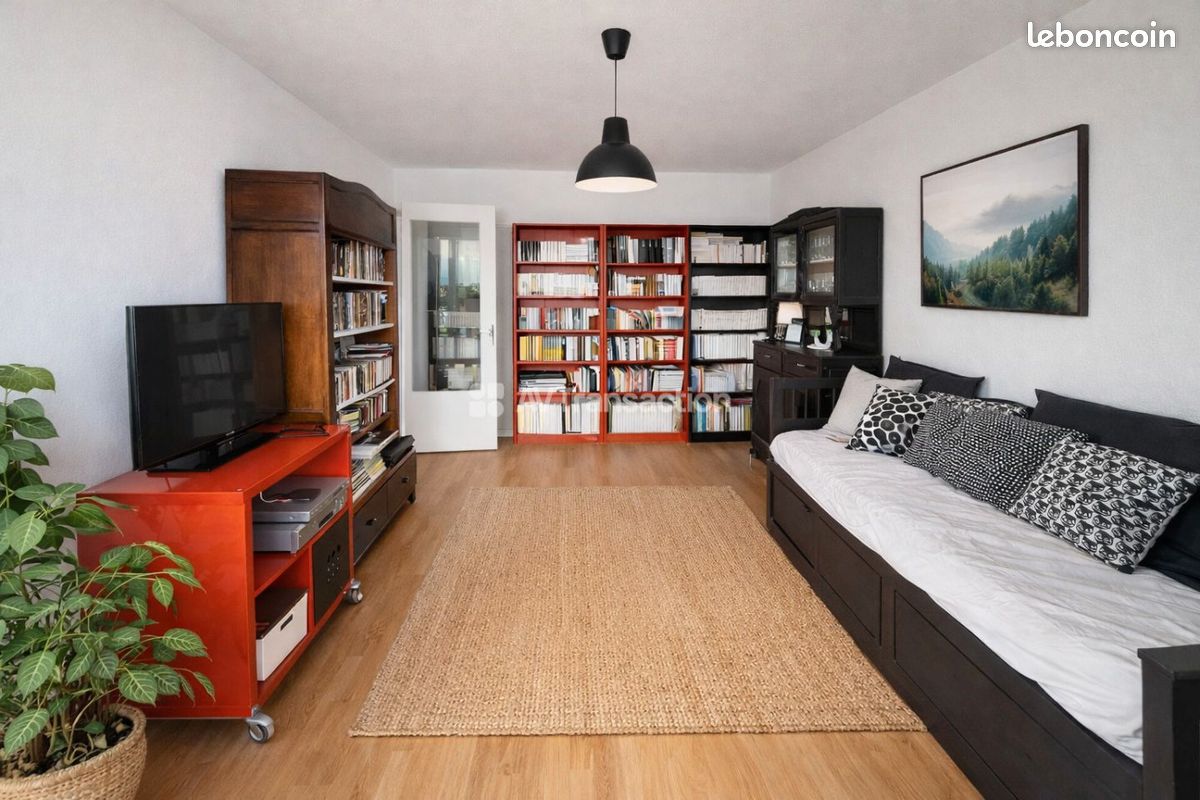 Parking 3 pièces 67 m² · à Villeurbanne · 67 m² · 168 000 €