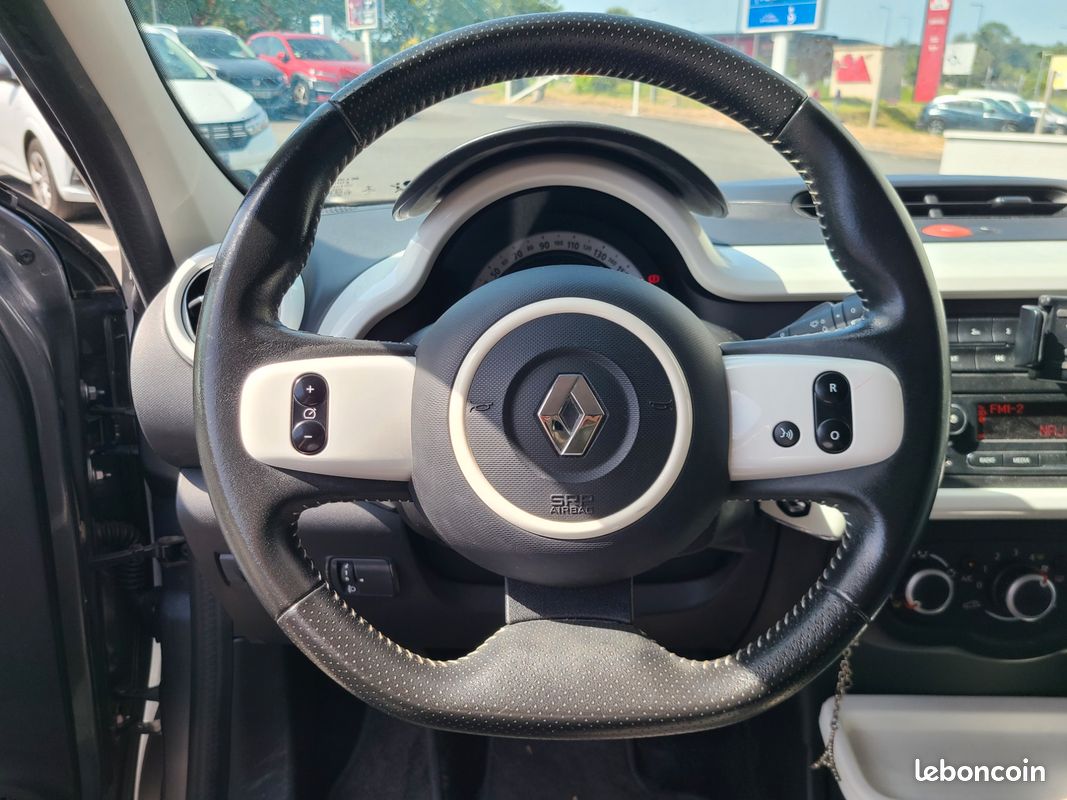 RENAULT TWINGO 1.0 SCE 70 INTENS/ MOTEUR A CHAINe (image 4)