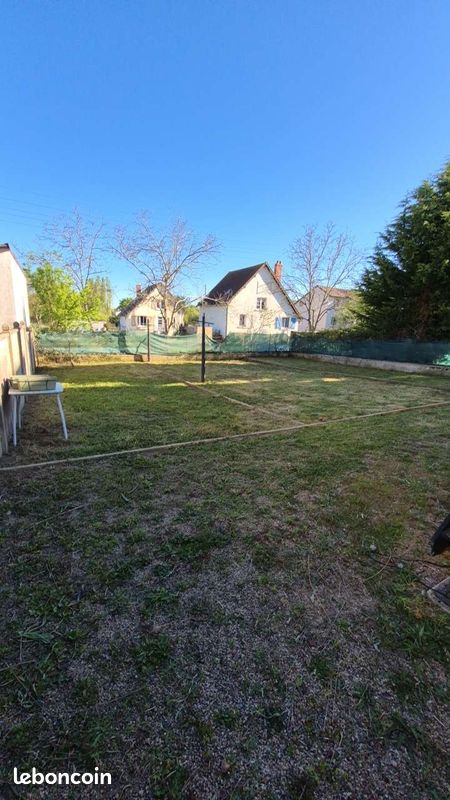 Maison 5 pièces 105 m² · à Villefranche-d'Allier · 105 m² · 147 000 €
