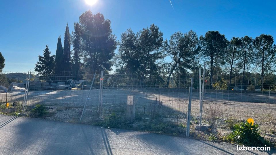 Terrain 300 m² · à Combaillaux · 185 000 €