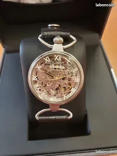 Superbe montre a remontage automatique Montres Bijoux