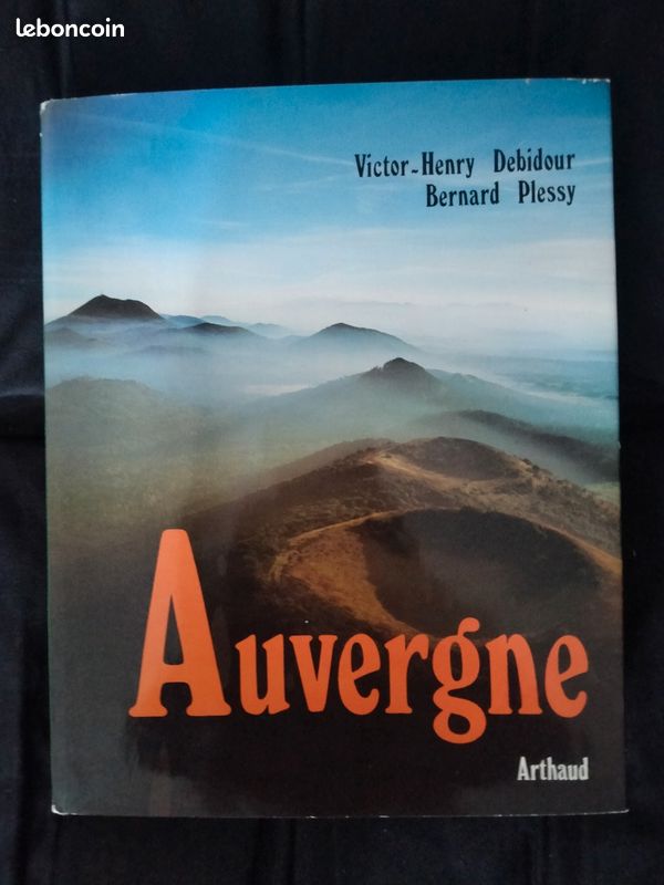 Auvergne de Victor-Henry Debidour et Bernard Plessy (image 1)