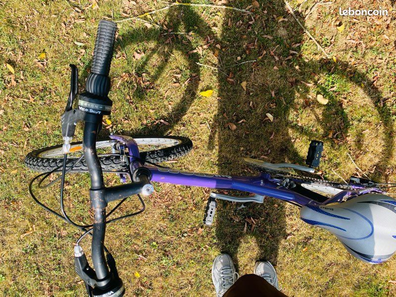 Vélo tout terrain (image 2)