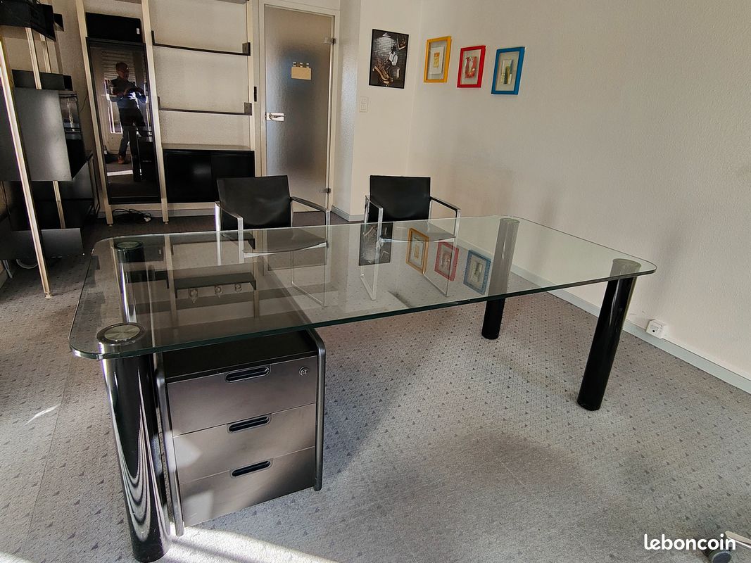 Bureau moderne (image 1)