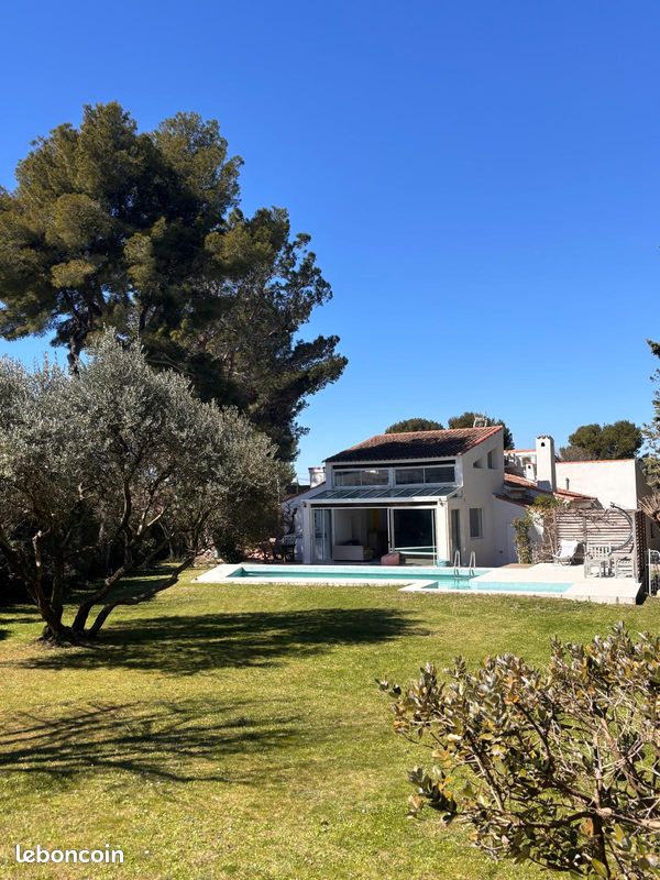 Maison 5 pièces 180 m² · à Les Pennes-Mirabeau · 180 m² · 798 000 €