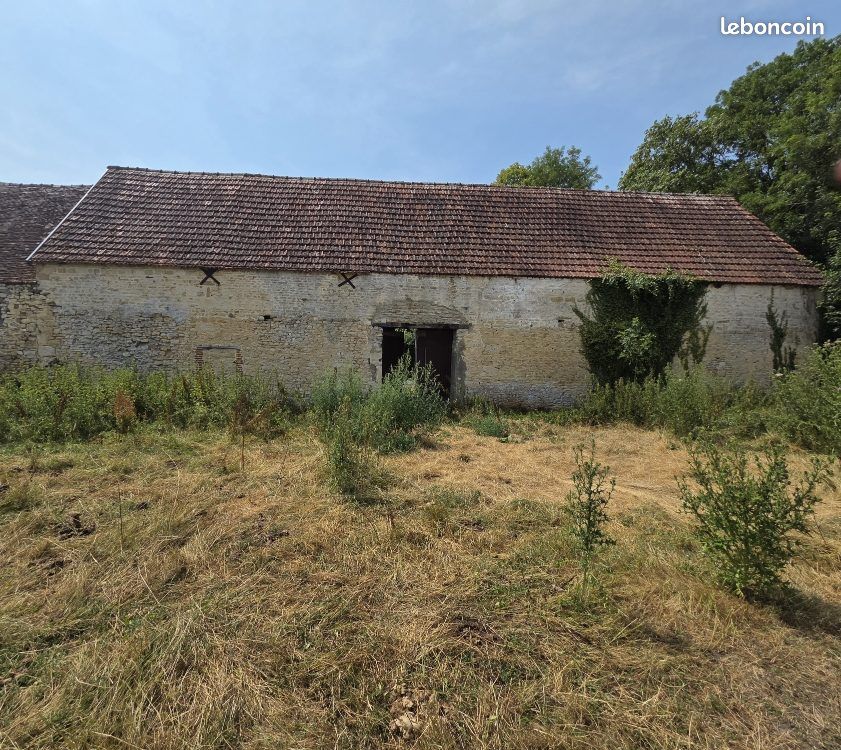 Maison 2 pièces 100 m² · à Sées · 100 m² · 24 000 €
