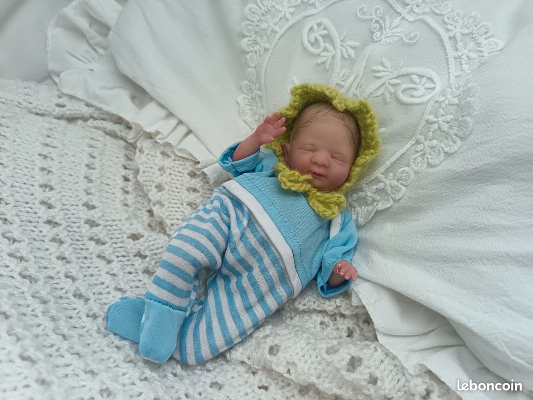 Adorable mini bébé reborn Luna, poupée lestée - Jeux & Jouets