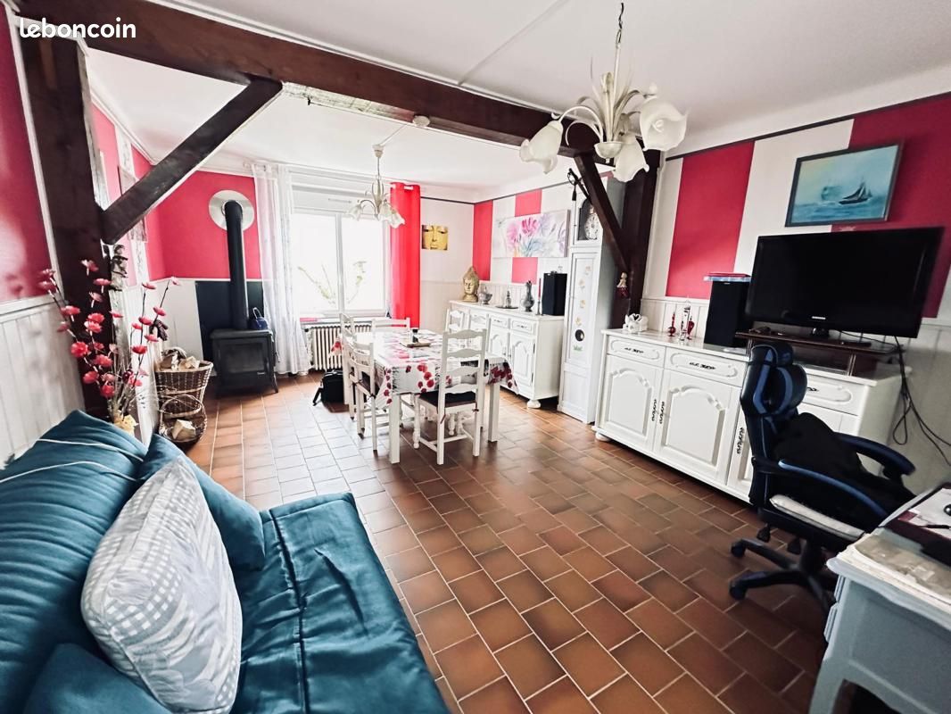 Maison 8 pièces 180 m² · à Beauce la Romaine · 180 m² · 219 500 €