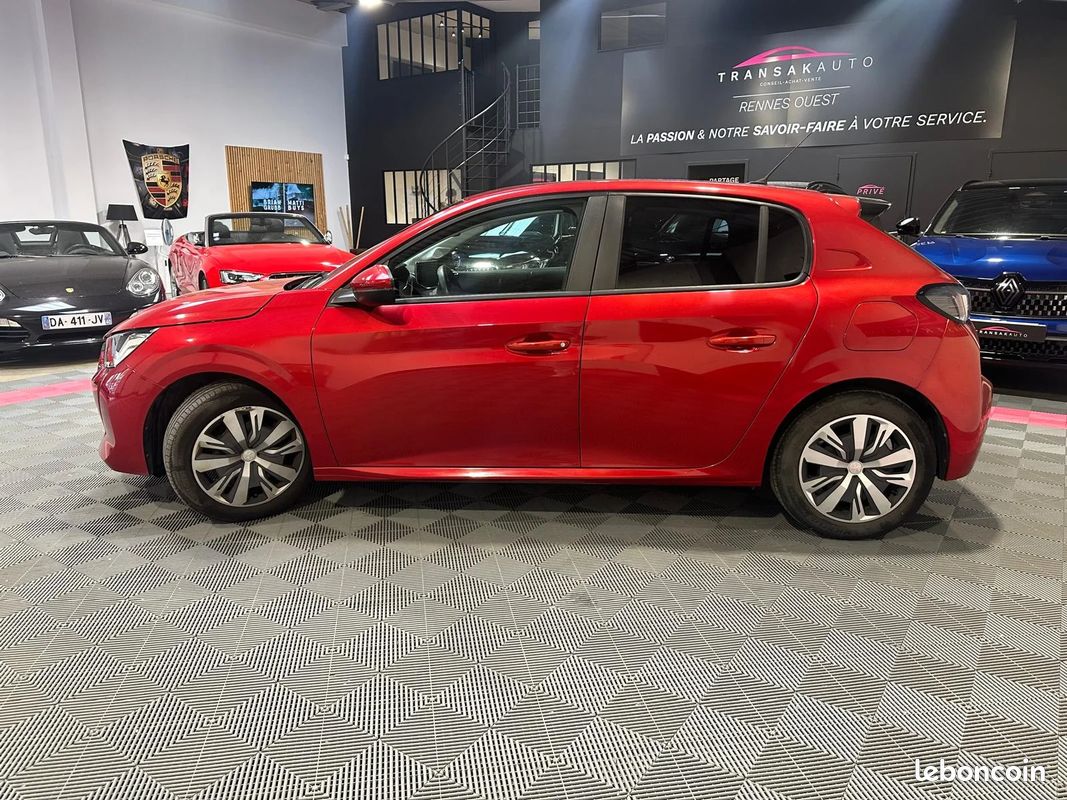 Peugeot 208 II Active 1.2 100 CV BVM / ENTRETIEN COMPLET PEUGEOT / CARPLAY / SIEGES AVANT CHAUFFANTS (image 5)