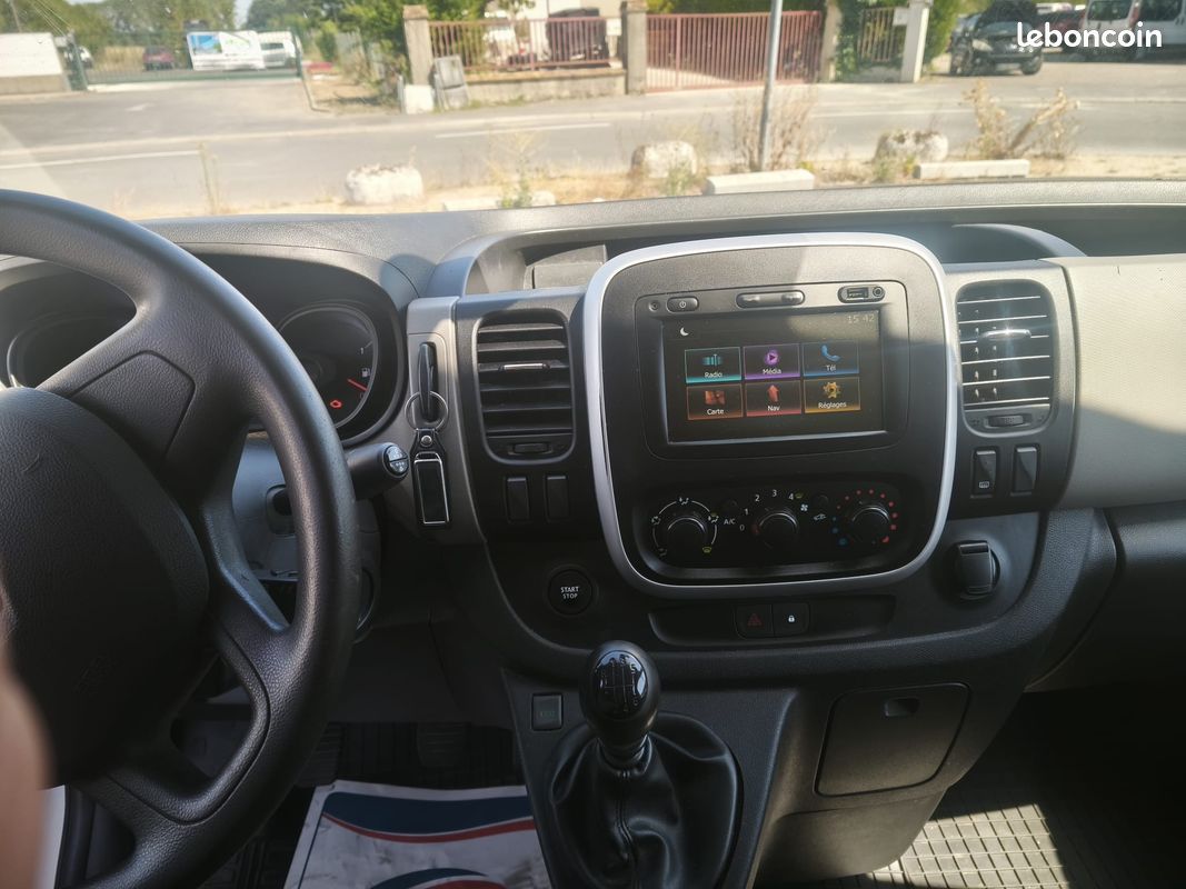 Renault Trafic 3 1.6 dci 120 cv L2H1 confort (image 5)