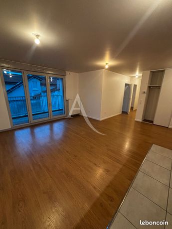 Appartement a louer combs-la-ville - 3 pièce(s) - 64 m2 - Surfyn