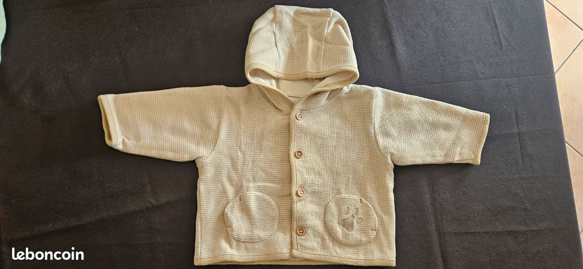 Veste à capuche KIABI garçon 9 mois (image 1)