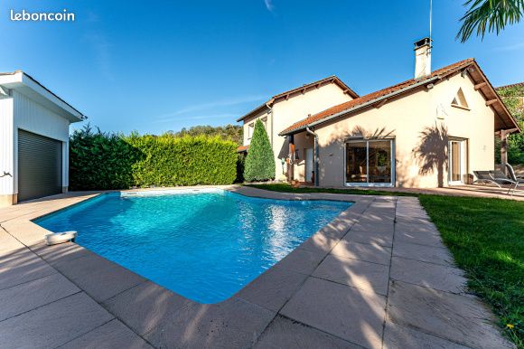 Maison 5 pièces 160 m² · à Montanay · 160 m² · 695 000 €