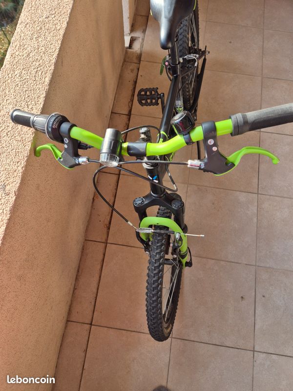 Velo tout terrain (image 1)