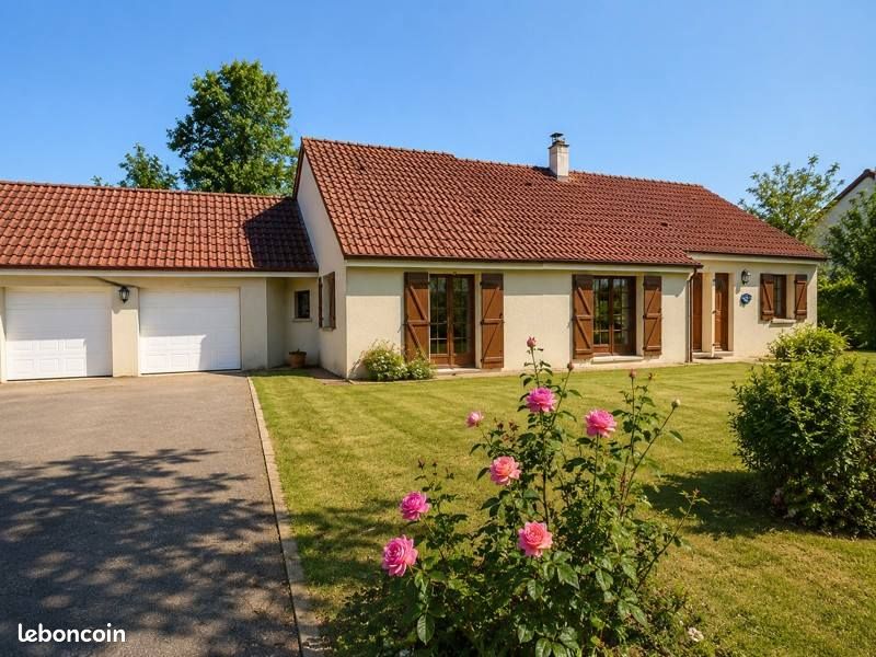 Maison 6 pièces 147 m² · à Neuvy-Saint-Sépulchre · 147 m² · 192 240 €