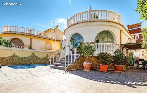 Maison 5 pièces 180 m² · à Saint-Cyprien · 180 m² · 855 000 €