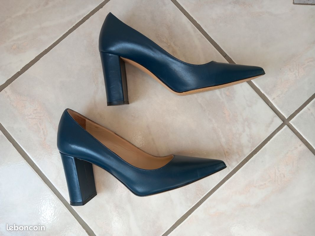 Escarpins bleu Evita Pointure 34 Chaussures