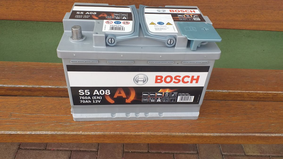 Batterie Bosch neuve 70AH 760A (AGM) - Équipement auto