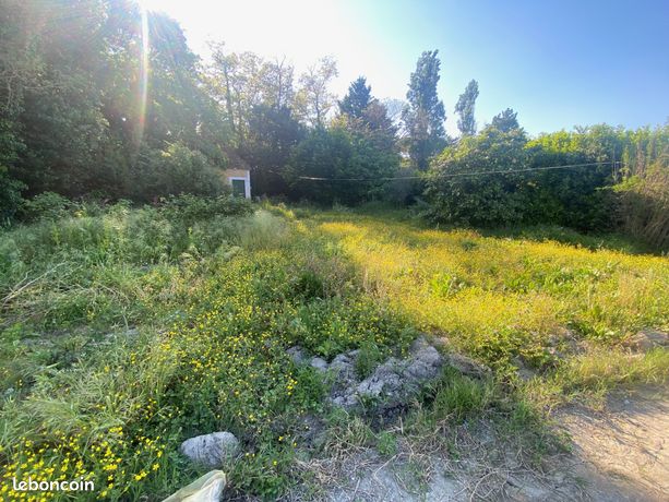 Terrain 1348 m² Caderousse