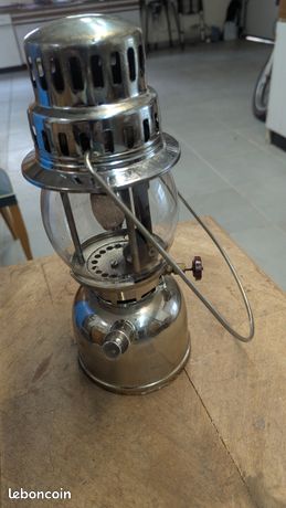 Lampe à Pétrole En Laiton Optimus 930M - Rétro Et Fonctionnelle - Éclairage D'ambiance - Neuf