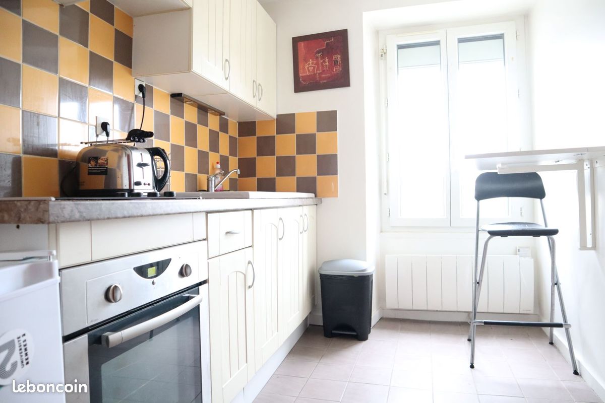 Appartement 1 pièce 28 m² · à Saint-Jacques-de-la-Lande · 28 m² · 550 €