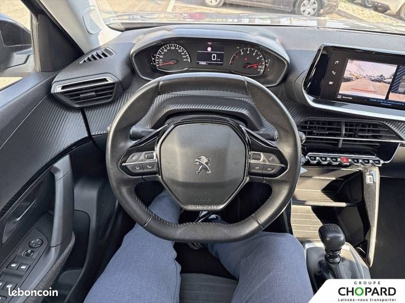 Peugeot 2008 PureTech 100 S&S BVM6 Style (image 17)