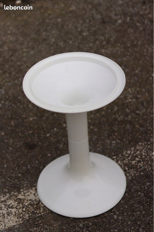 Tabouret blanc pied tulipe par Tatay (image 4)