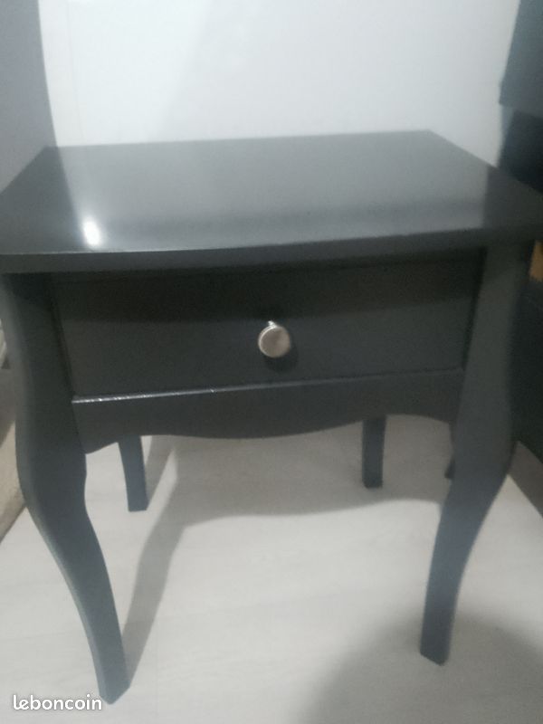 Table de chevet (image 2)