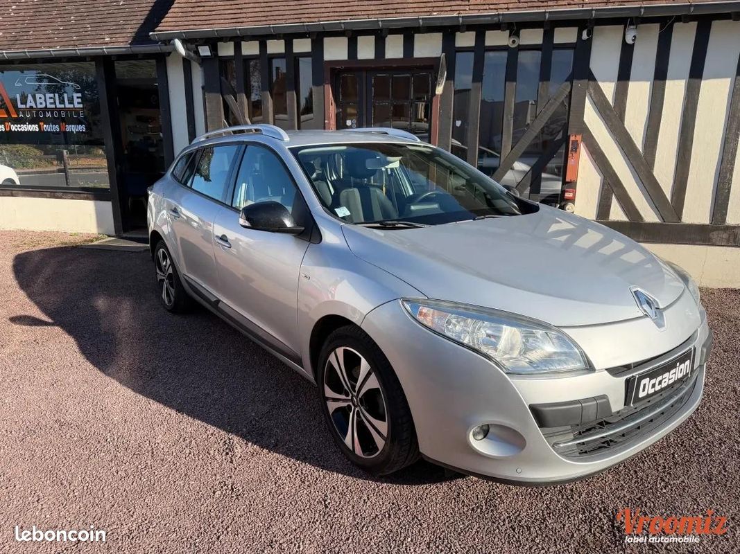Renault Megane ESTATE 1.9 DCI 130 BOSE (image 1)