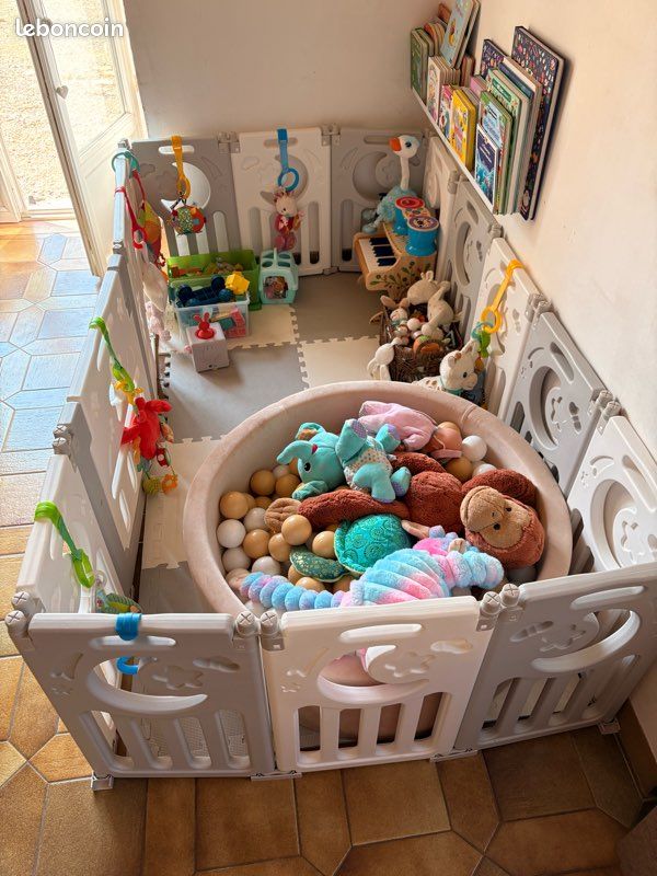 Parc bébé modulable (image 1)