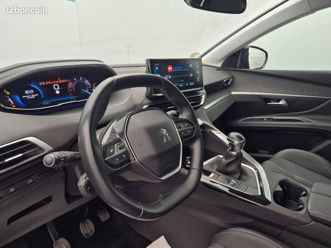 PEUGEOT 3008 BlueHDi 130ch S&S BVM6 Allure Pack (image 12)