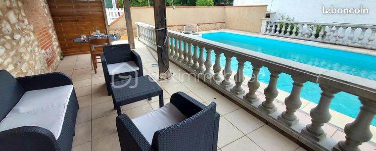 Maison 11 pièces 236 m²