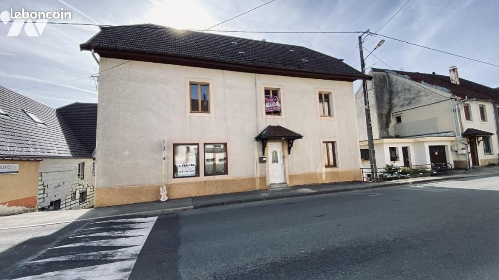 Maison 7 pièces 170 m² · à Frasne · 170 m² · 272 000 €