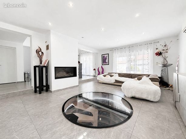 Villa 5 pièces 160 m²