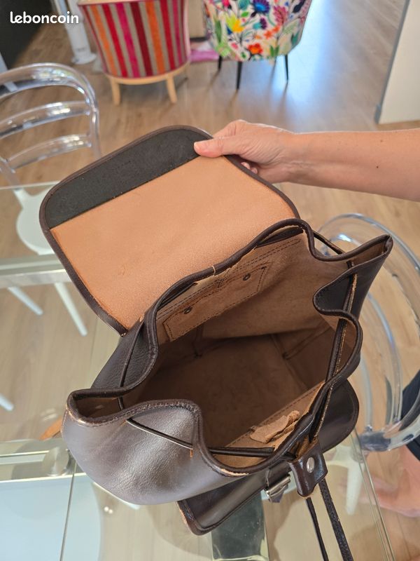 Sac à Dos En Cuir Véritable Pleine Fleur - Couleur Bleu - Neuf Avec Étiquettes - Sans Marque