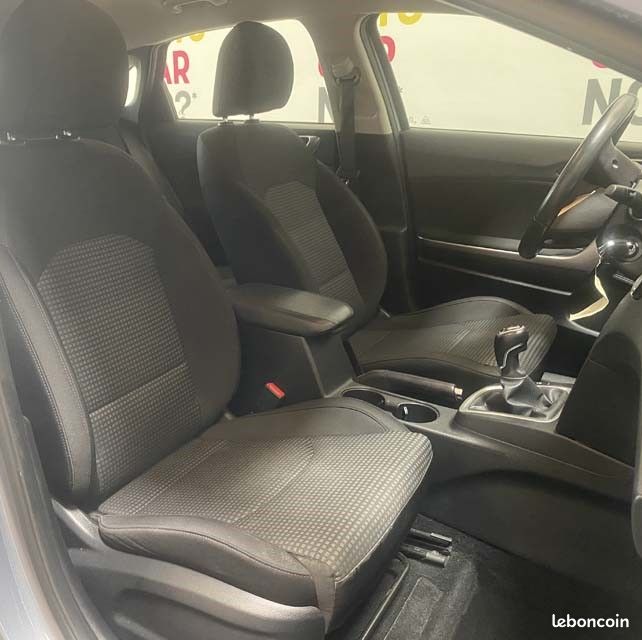Kia CEED 1.0 T-GDI 120 ISG GT LINE (image 8)