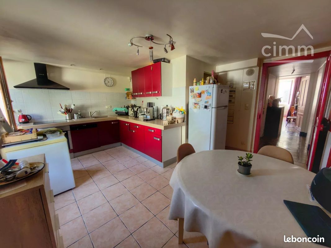 Appartement 4 pièces 124 m² · à Montmélian · 124 m² · 219 000 €