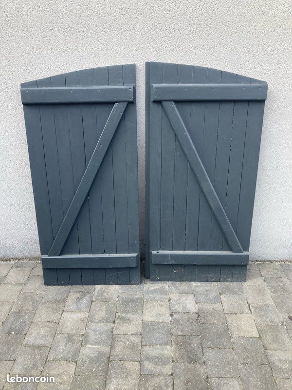 Vends 2 paires de volets bois (image 2)