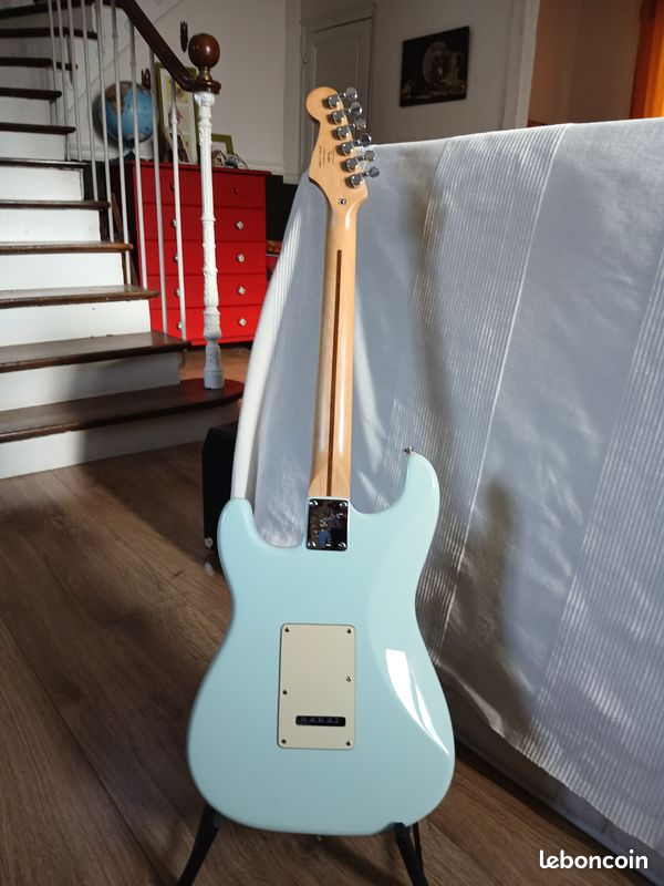 Guitare Fender Squier Stratocaster (image 4)