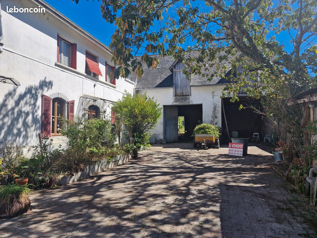 Maison 6 pièces 180 m² · à Ossun · 180 m² · 100 000 €