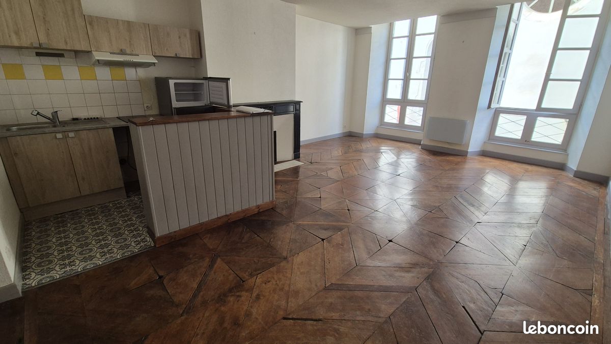 Appartement 2 pièces 45 m² · à Aurillac · 45 m² · 434 €