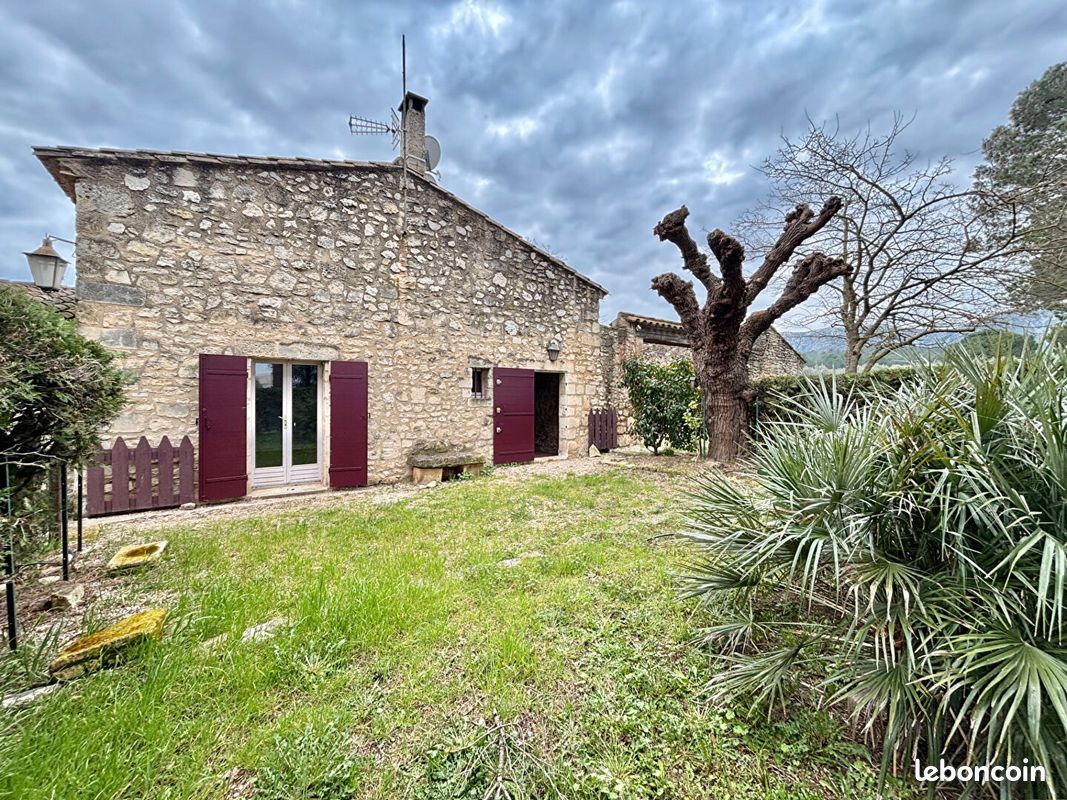 Maison 3 pièces 81 m² · à Saint-Rémy-de-Provence · 81 m² · 900 €/mois