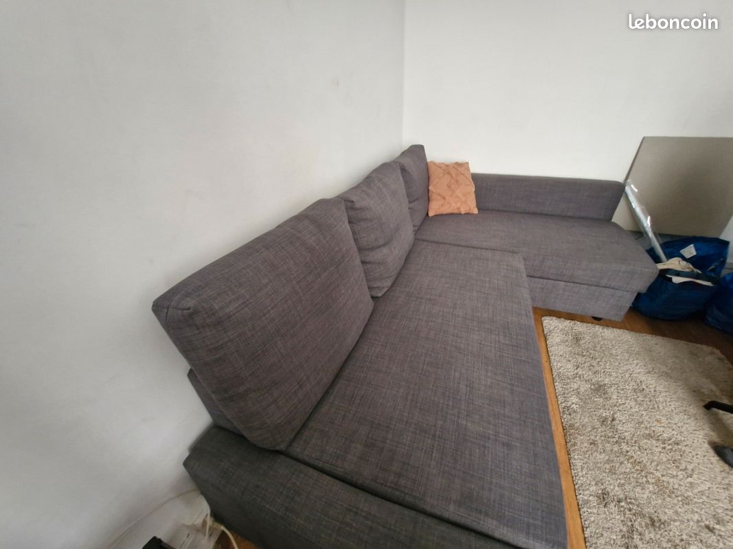 Canapé IKEA FRIHETEN gris foncé.
Fonctionnel, confortable et (image 4)