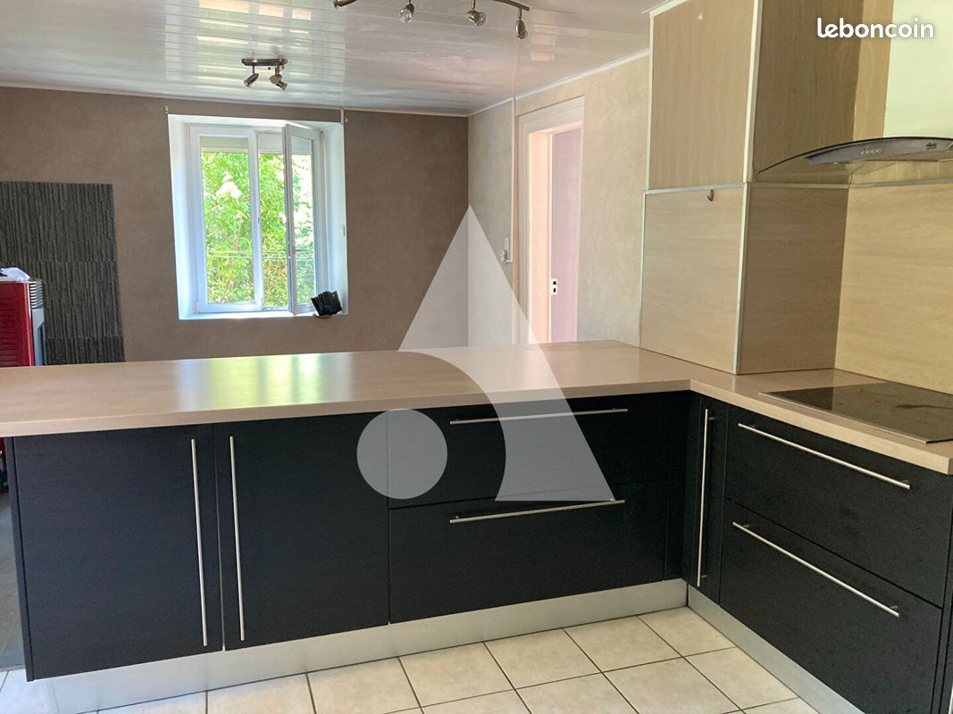 Appartement 4 pièces 85 m² · à Beaucourt · 85 m² · 650 €