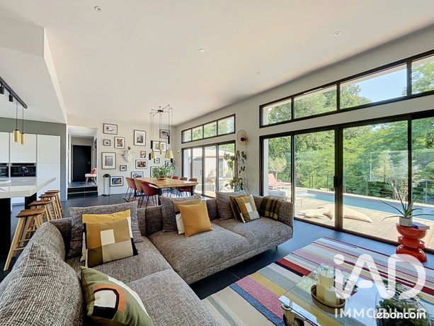 Maison 6 pièces 203 m²