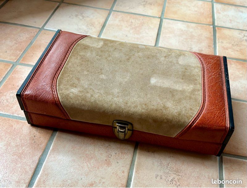 Trousse de toilette années 60 (image 3)