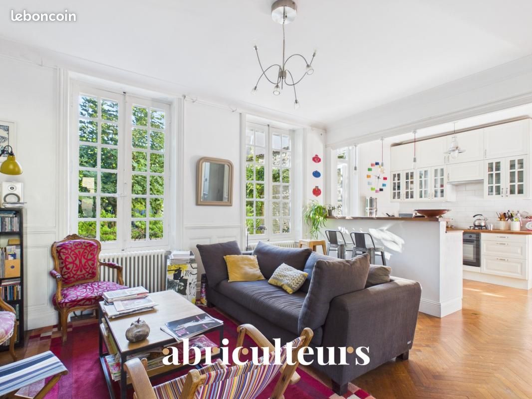 Maison 8 pièces 160 m² · à Cognac · 160 m² · 399 000 €
