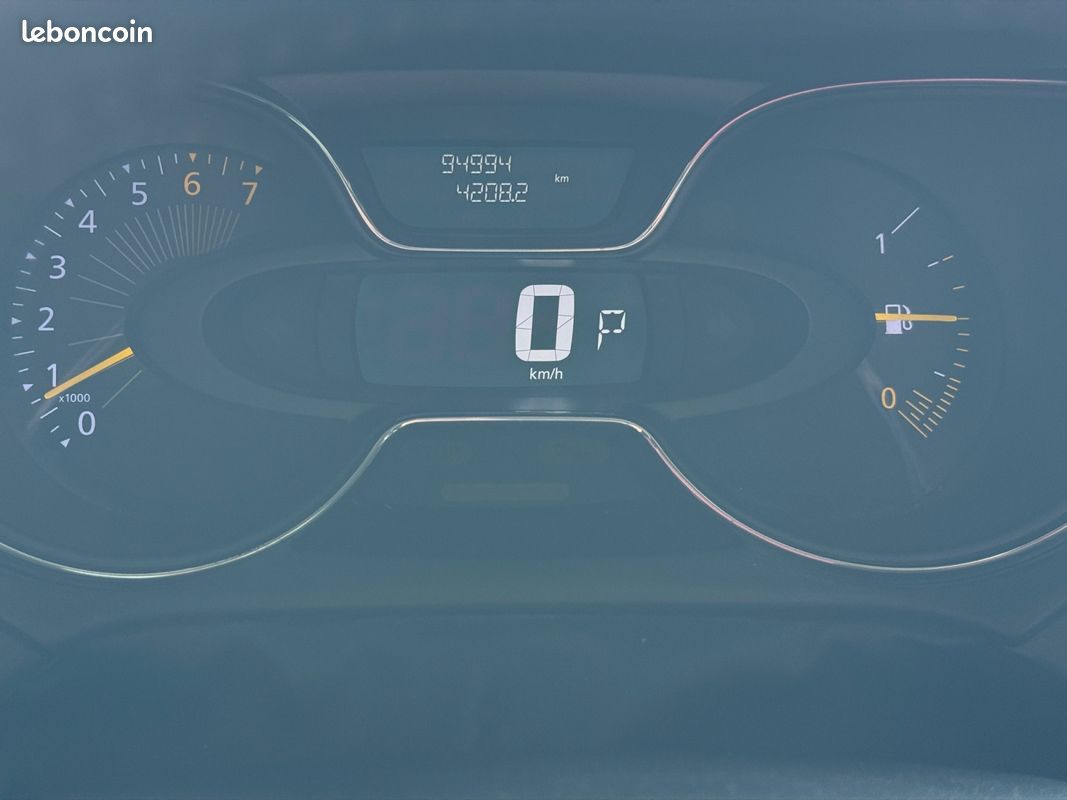 RENAULT CAPTUR I ZEN 120Ch EDC Garantie 12 mois 96454 kms (image 14)